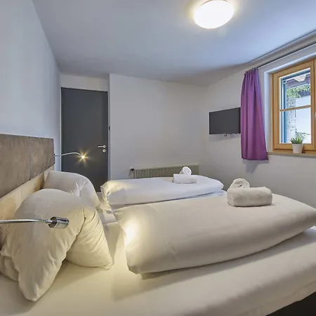 D-town * ザールバッハ・ヒンターグレム